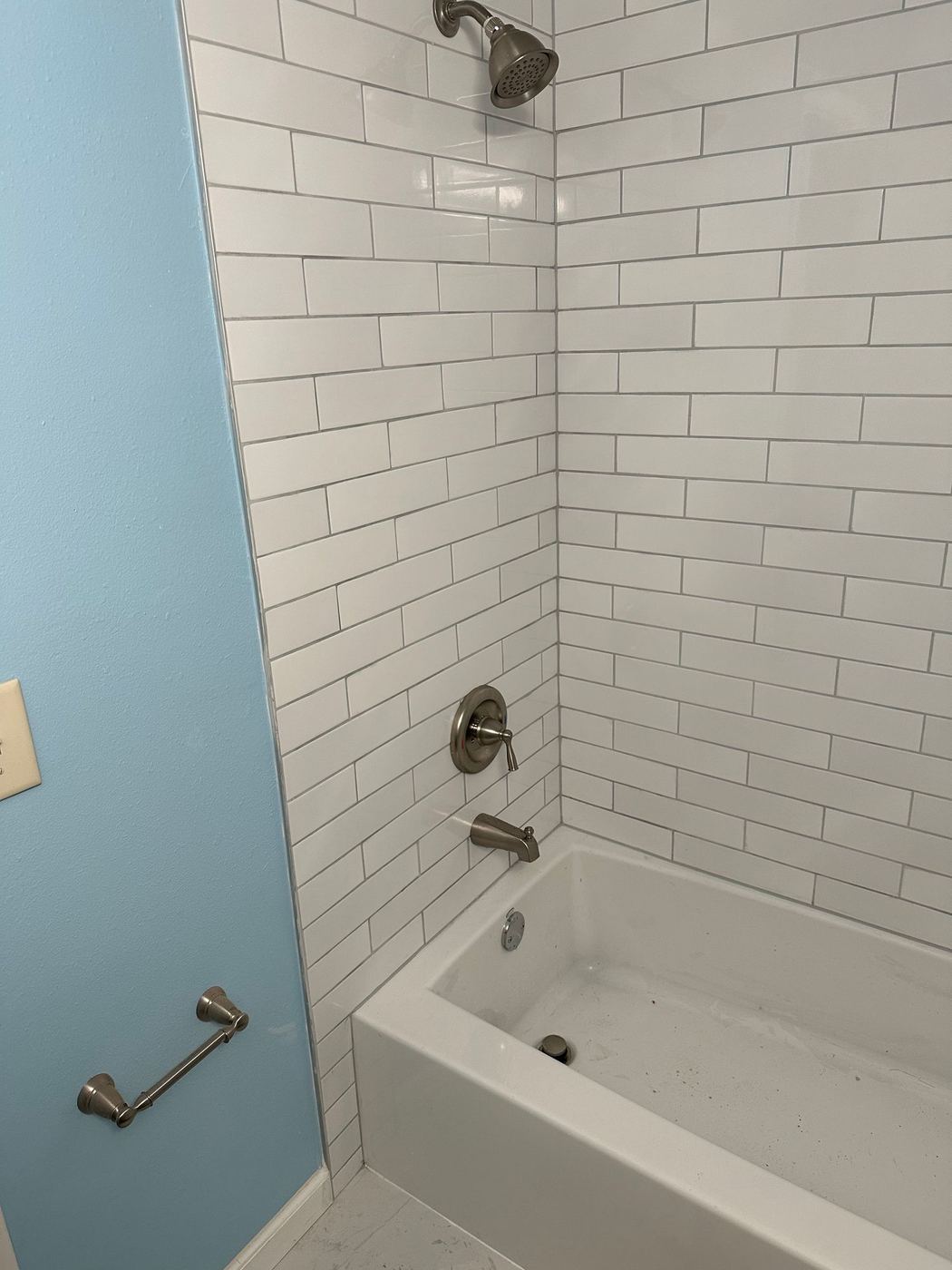 Subway tile tub surround